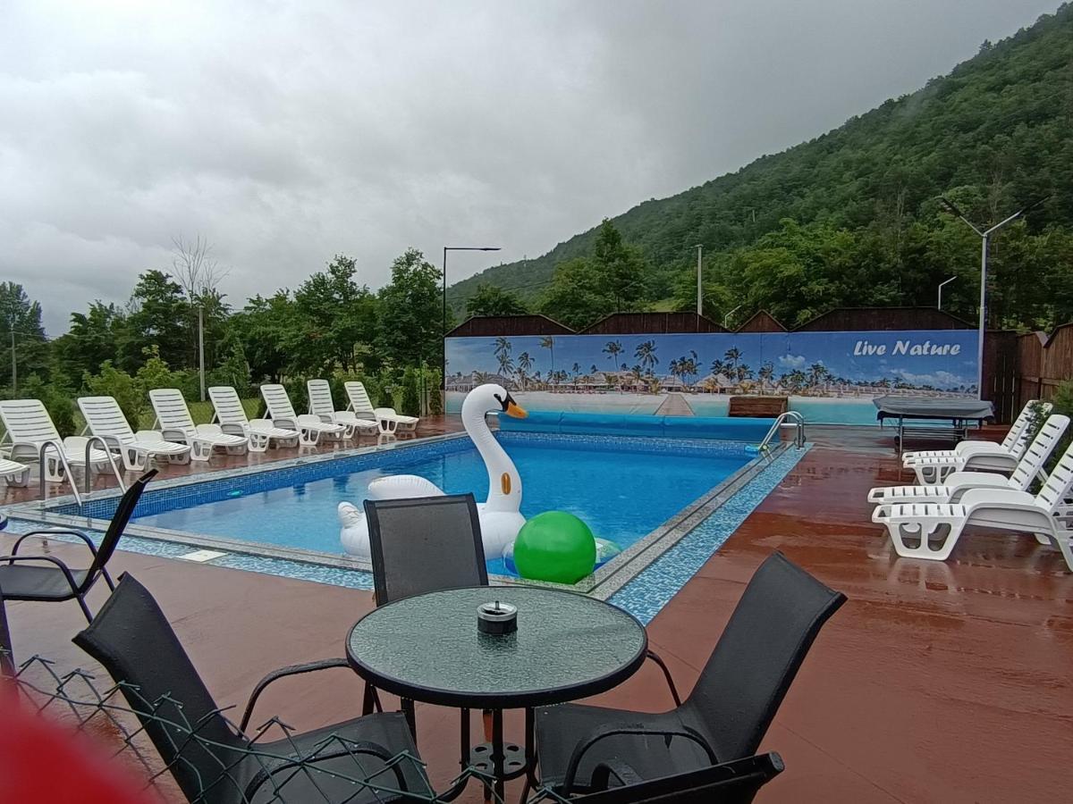 Live Nature Bihac Bagian luar foto