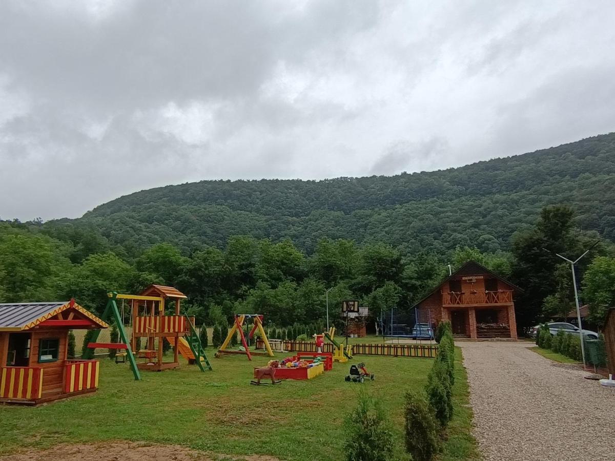 Live Nature Bihac Bagian luar foto