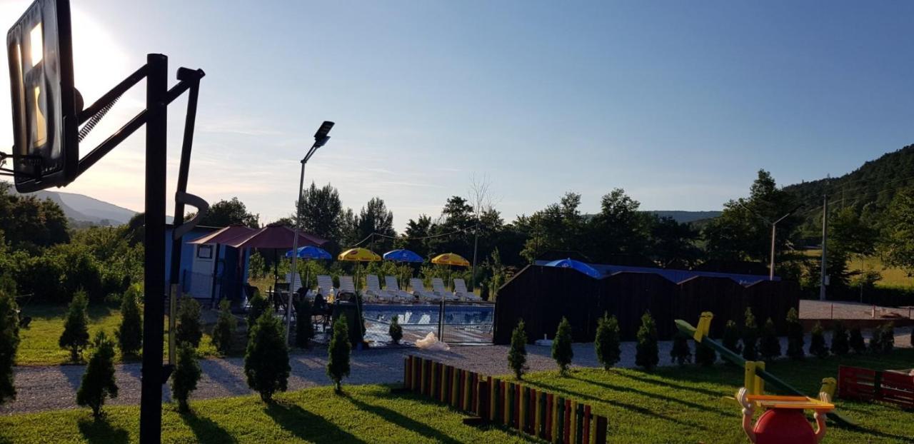 Live Nature Bihac Bagian luar foto