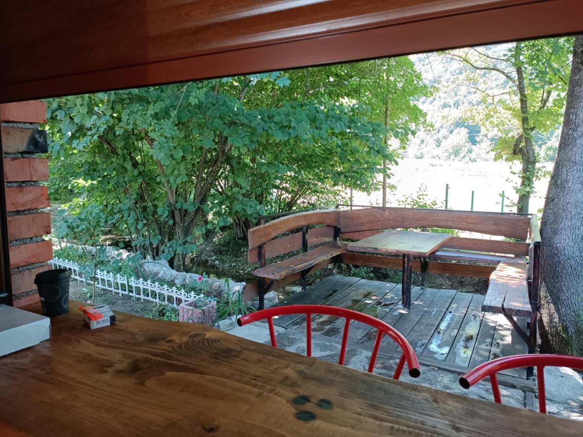 Live Nature Bihac Bagian luar foto
