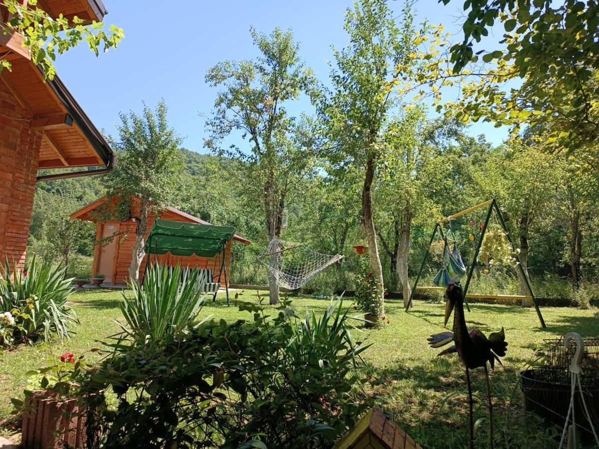 Live Nature Bihac Bagian luar foto