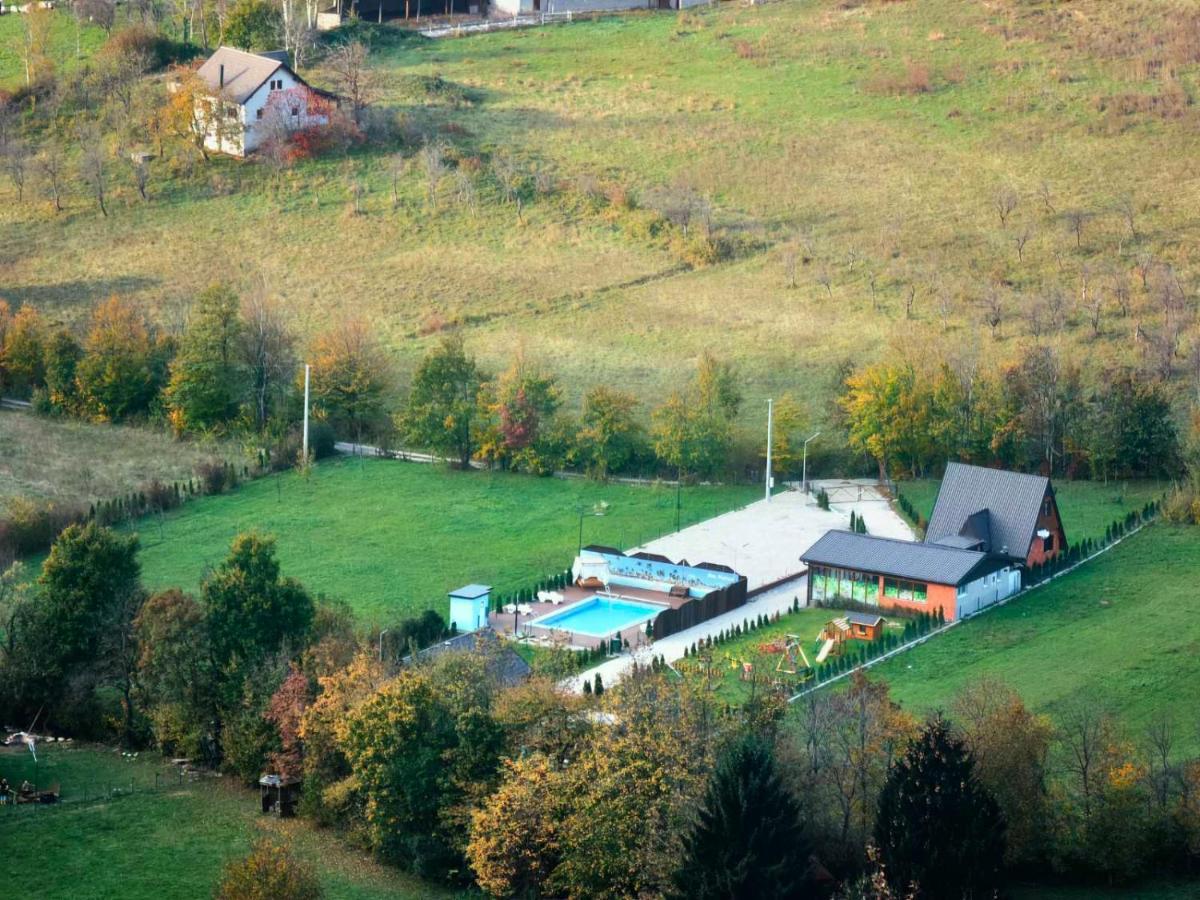 Live Nature Bihac Bagian luar foto