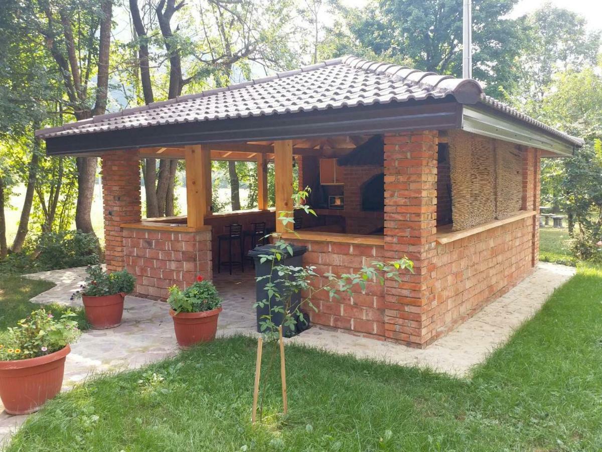 Live Nature Bihac Bagian luar foto